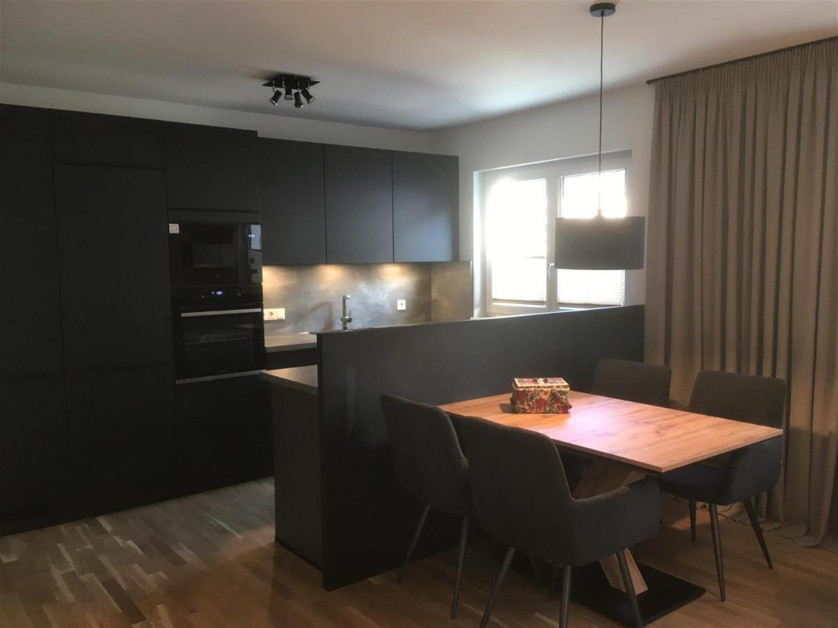 Monas Apartment *